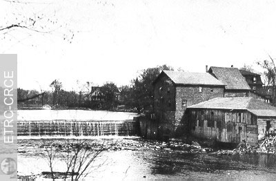 Barrage et moulin du village d'Huntingville, dans les Cantons de l'Est