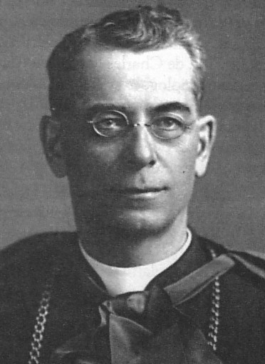 L'archevêque de Québec, Paul-Eugène Roy