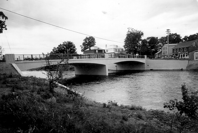 Un pont sur la rivière Bras de St-Nicolas, à Montmagny