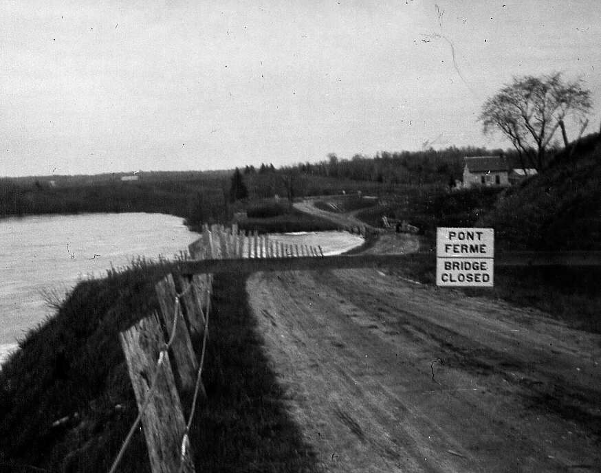 Pont Tour-du-Lac à St-Adolphe d'Howard dans le comté d'Argenteuil en 1947