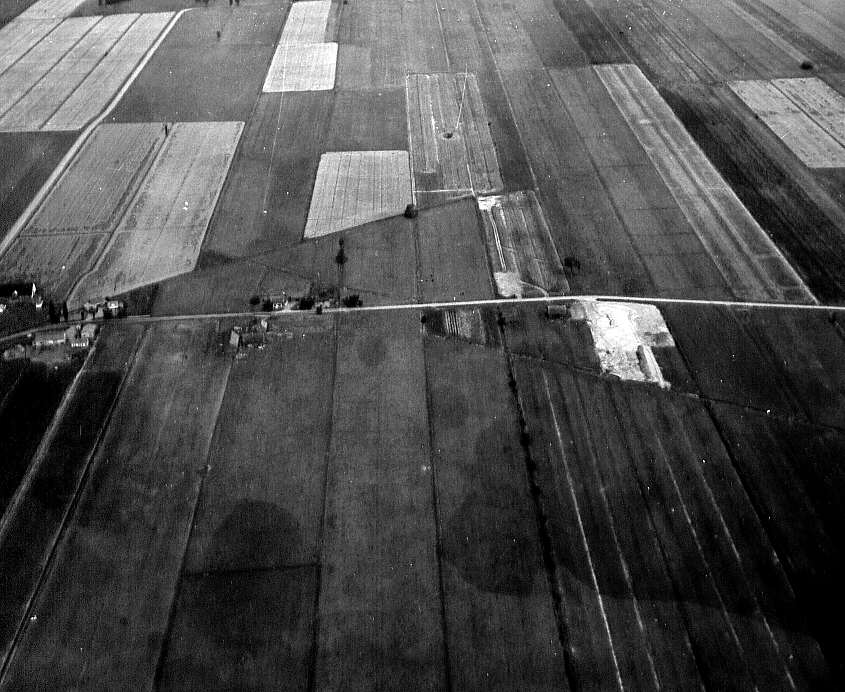 Photographie aérienne de la route 9 à diverses intersections entre Drummondville et St-Hyacinthe en 1961 (2)