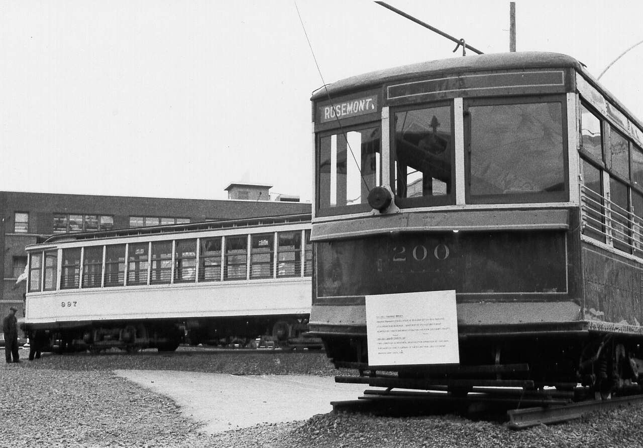 Exposition des wagons de tramway à Montréal en 1966