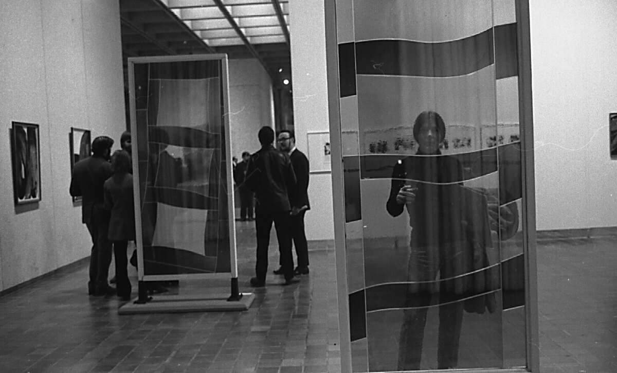 Vernissage des oeuvres de Marcelle Ferron au Musée d'art contemporain de Montréal
